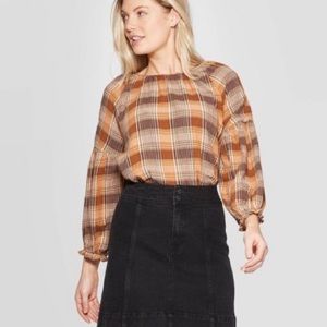 NWT Universal Thread